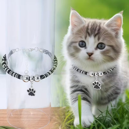 Stylish Pet Paw Collar for Cats & Dogs – Durable, Adjustable Design with Cute Black Paw Print Pendant