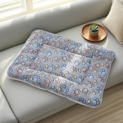 Thickened Flannel Footprint Pet Mat - Winter Warm Soft Cat Dog Bed Pad