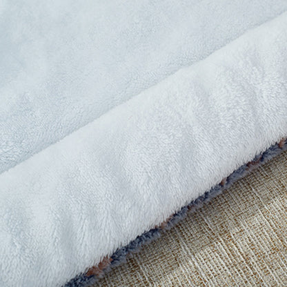 Thickened Flannel Footprint Pet Mat - Winter Warm Soft Cat Dog Bed Pad