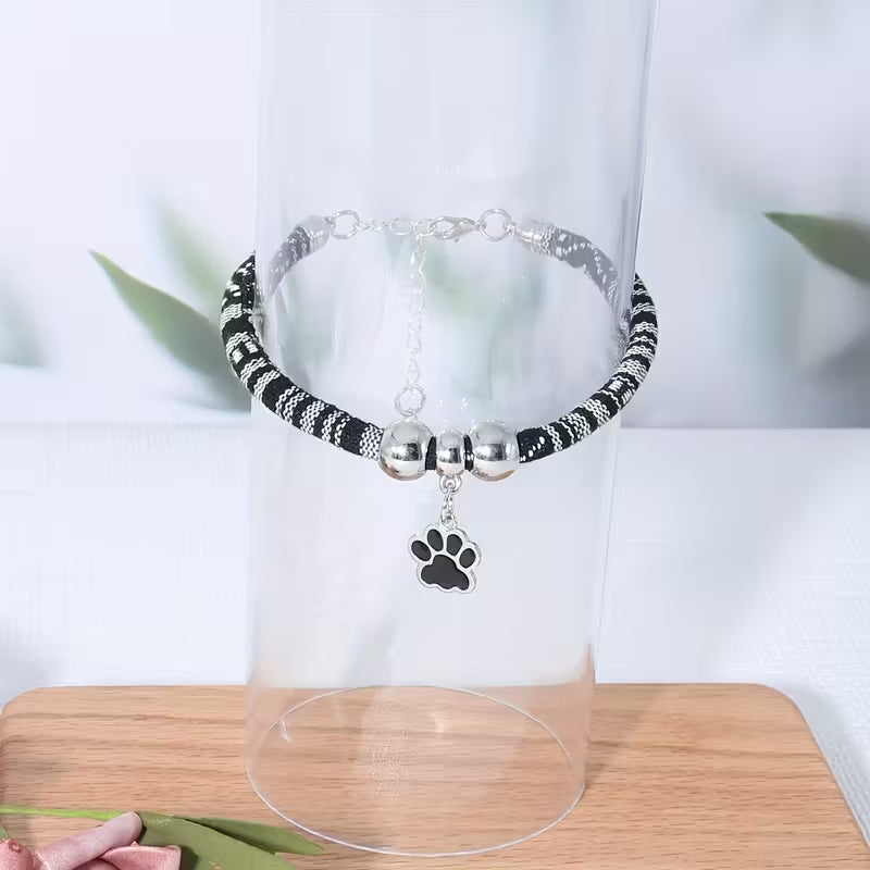 Stylish Pet Paw Collar for Cats & Dogs – Durable, Adjustable Design with Cute Black Paw Print Pendant