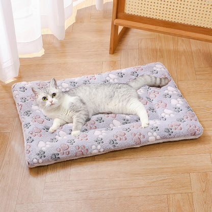 Thickened Flannel Footprint Pet Mat - Winter Warm Soft Cat Dog Bed Pad
