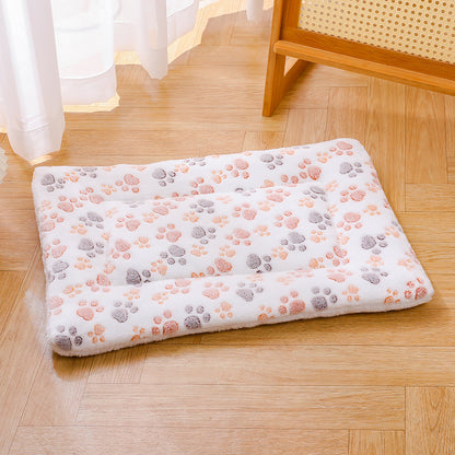 Thickened Flannel Footprint Pet Mat - Winter Warm Soft Cat Dog Bed Pad